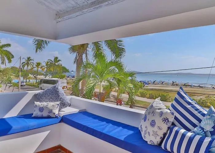 Blue House - Beachfront Luxury House With 8 Bedrooms