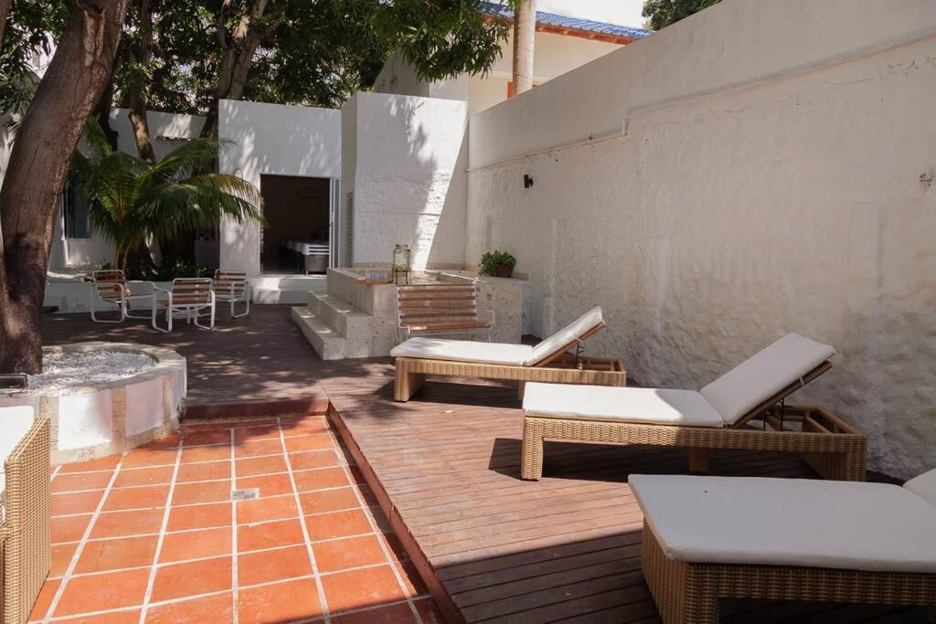 Blue House - Beachfront Luxury House With 8 Bedrooms Сasa de vacaciones Cartagena