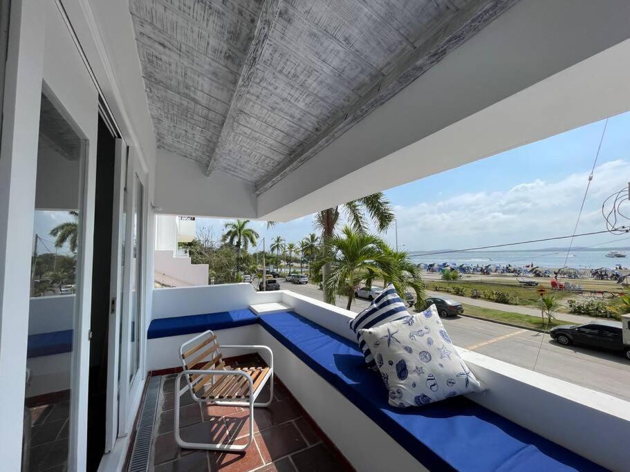 Blue House - Beachfront Luxury House With 8 Bedrooms * Cartagena
