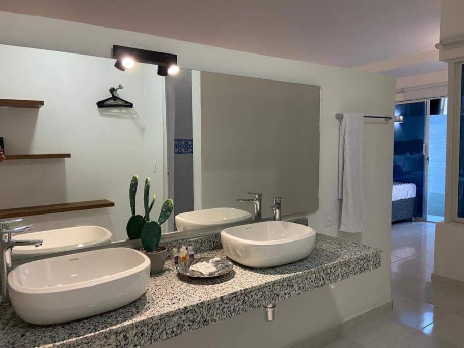 Сasa de vacaciones Blue House - Beachfront Luxury House With 8 Bedrooms Cartagena