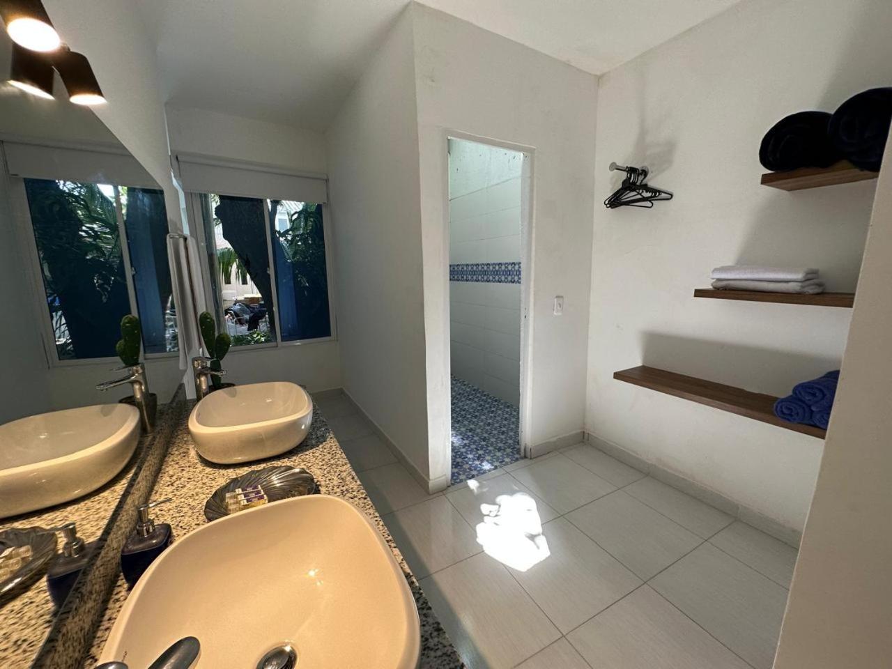 Blue House - Beachfront Luxury House With 8 Bedrooms * Cartagena